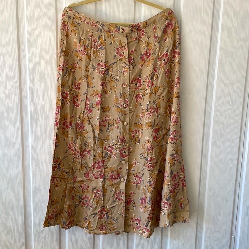 Woman's skirt